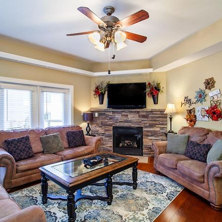 Convenient Gatlinburg Condo Bagian luar foto