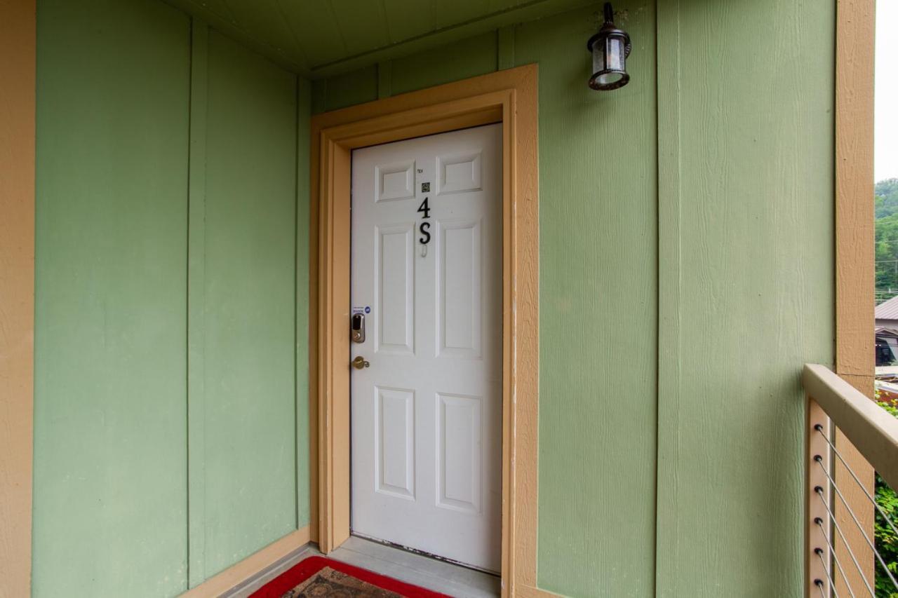 Convenient Gatlinburg Condo Bagian luar foto