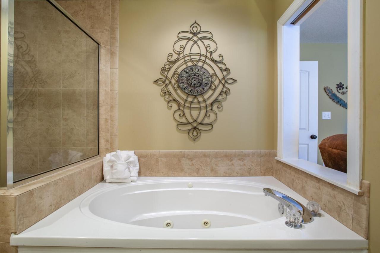 Convenient Gatlinburg Condo Bagian luar foto